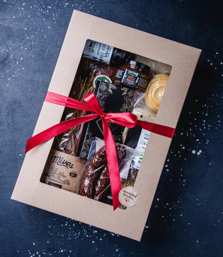 Prémium ajándék csomag a Csíz sajtműhelytől amely tökéletes ajándék karácsonyra